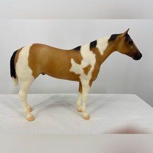 Breyer Horse #1236 Banjo Paint Buckskin Pinto Model‎ Horse
